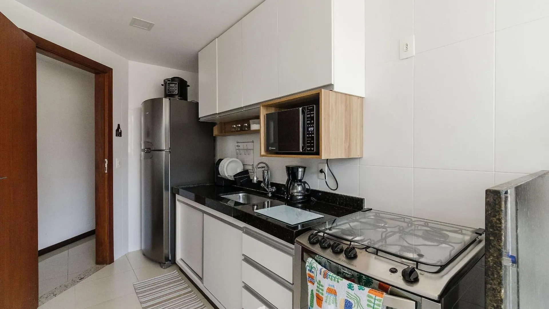 Apartamento A 500M Da Praia Cabo Frio-Rj Efr0104 0*,  브라질