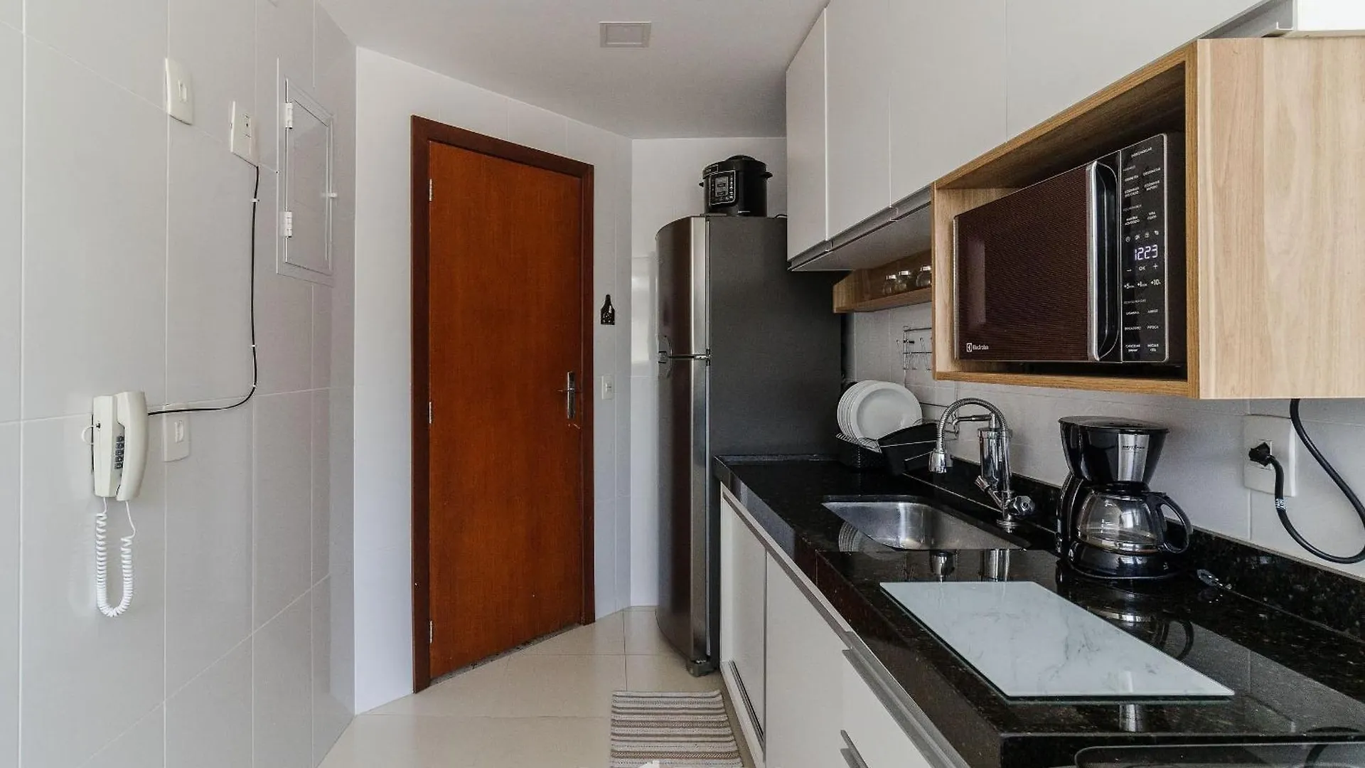 아파트 Apartamento A 500M Da Praia Cabo Frio-Rj Efr0104