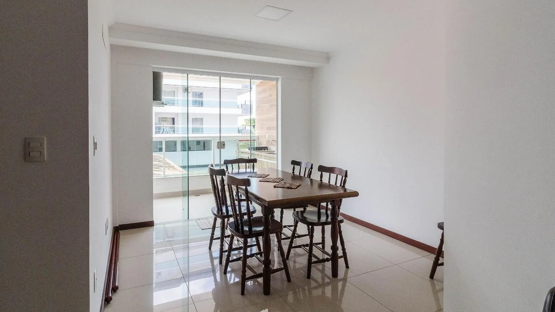 Apartamento A 500M Da Praia Cabo Frio-Rj Efr0104 0*,  Brazil