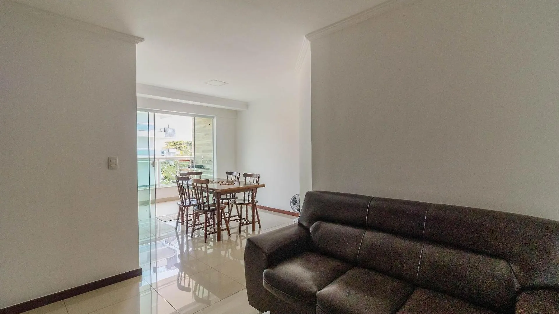 Apartamento A 500M Da Praia Cabo Frio-Rj Efr0104
