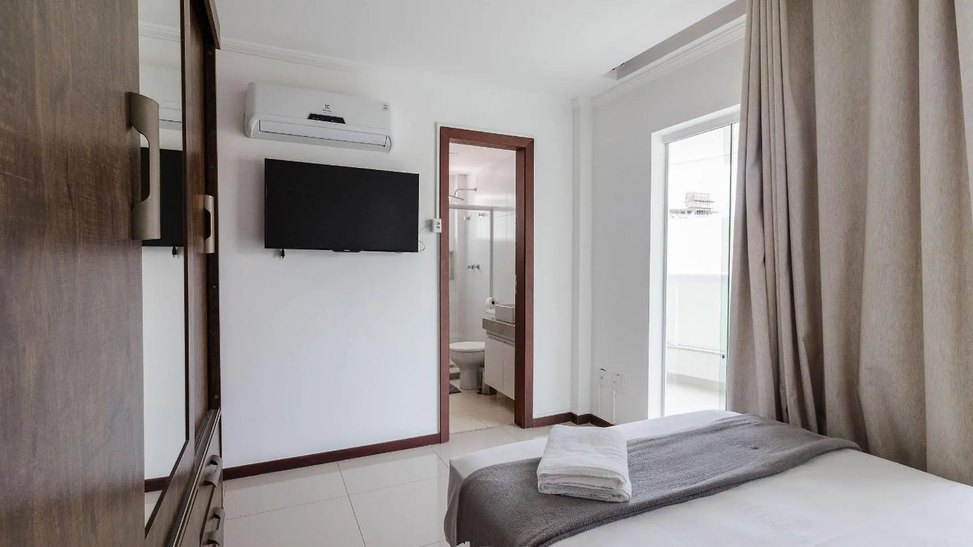 Apartamento A 500M Da Praia Cabo Frio-Rj Efr0104