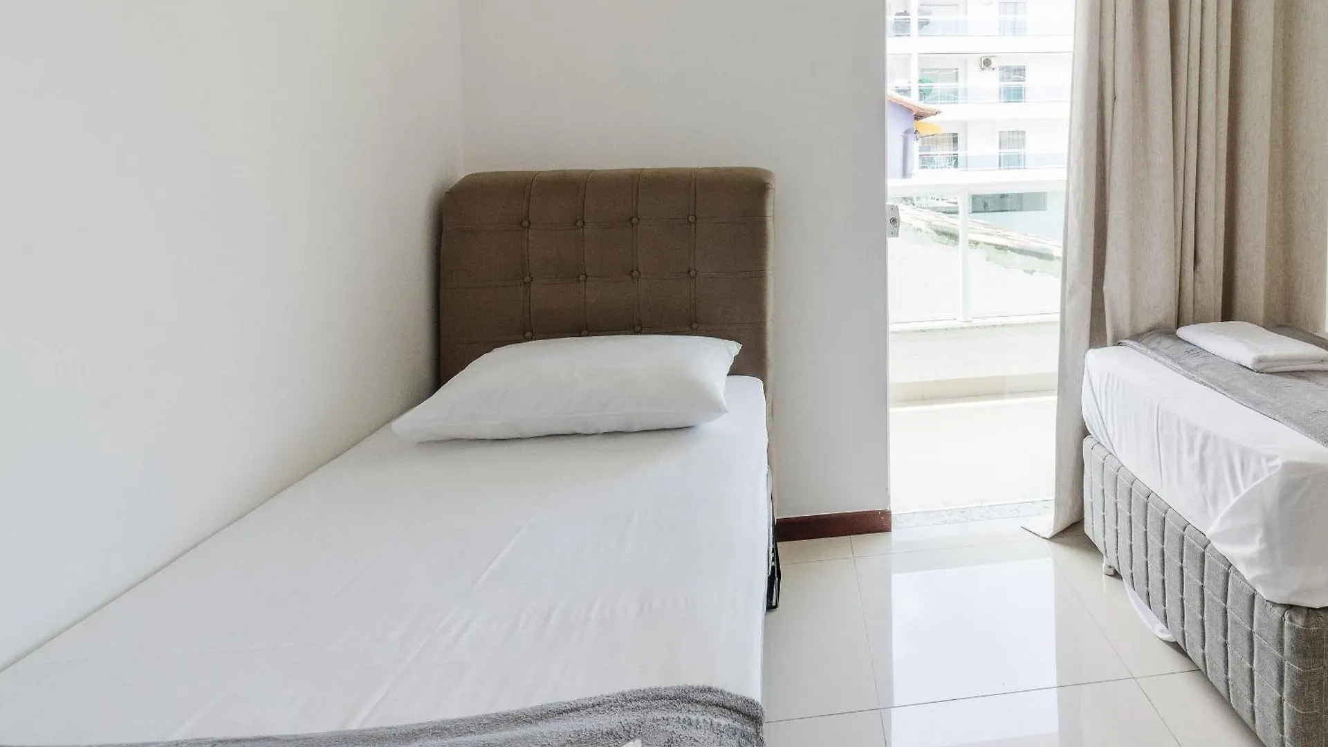 Apartamento A 500M Da Praia Cabo Frio-Rj Efr0104 Brazil
