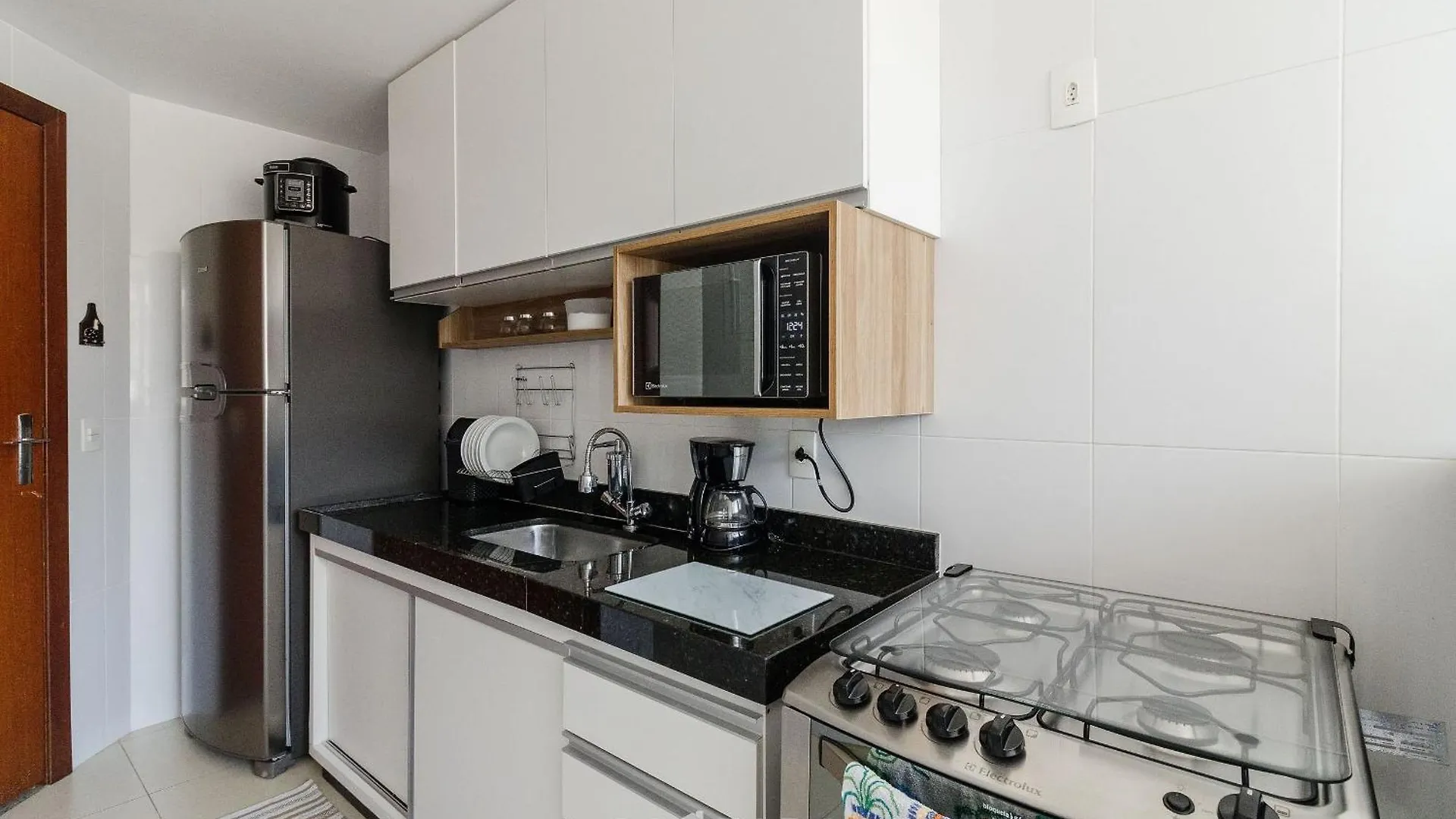 Apartamento A 500M Da Praia Cabo Frio-Rj Efr0104 0*,