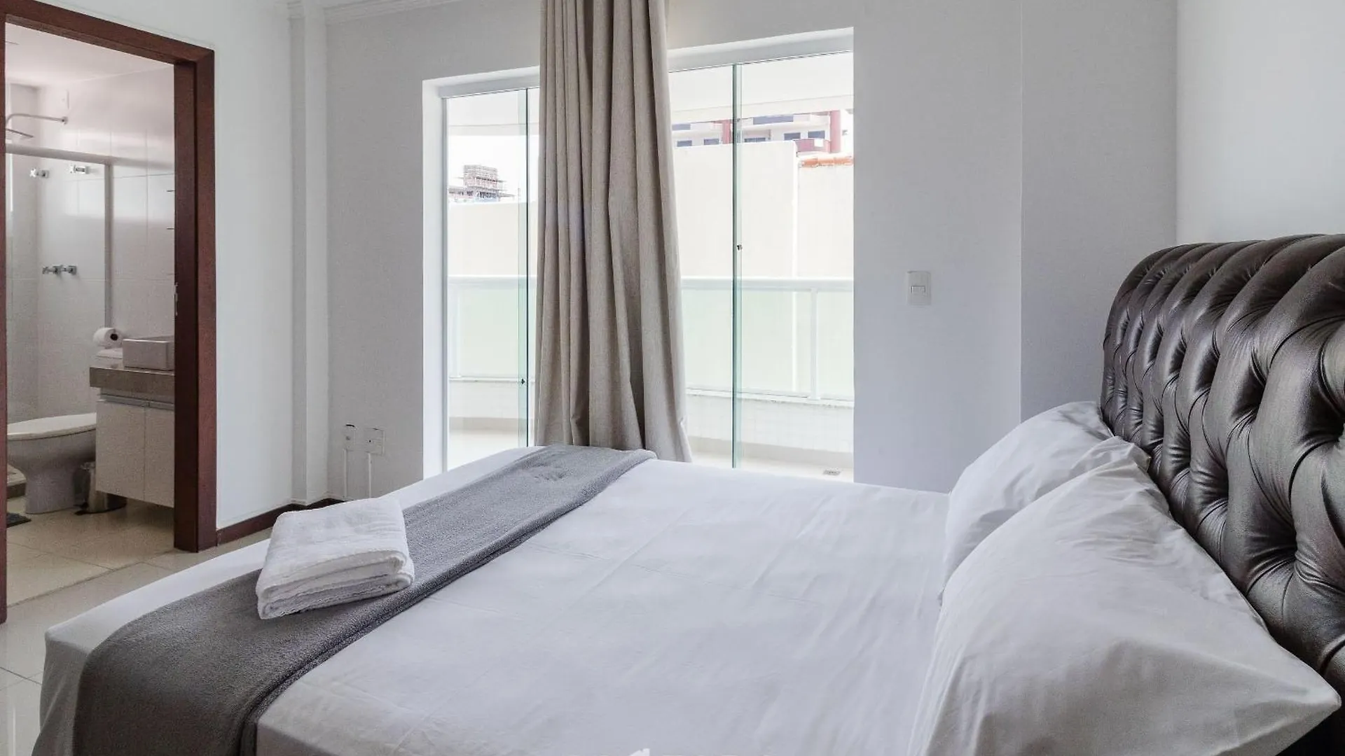 Apartamento A 500M Da Praia Cabo Frio-Rj Efr0104 Apartment