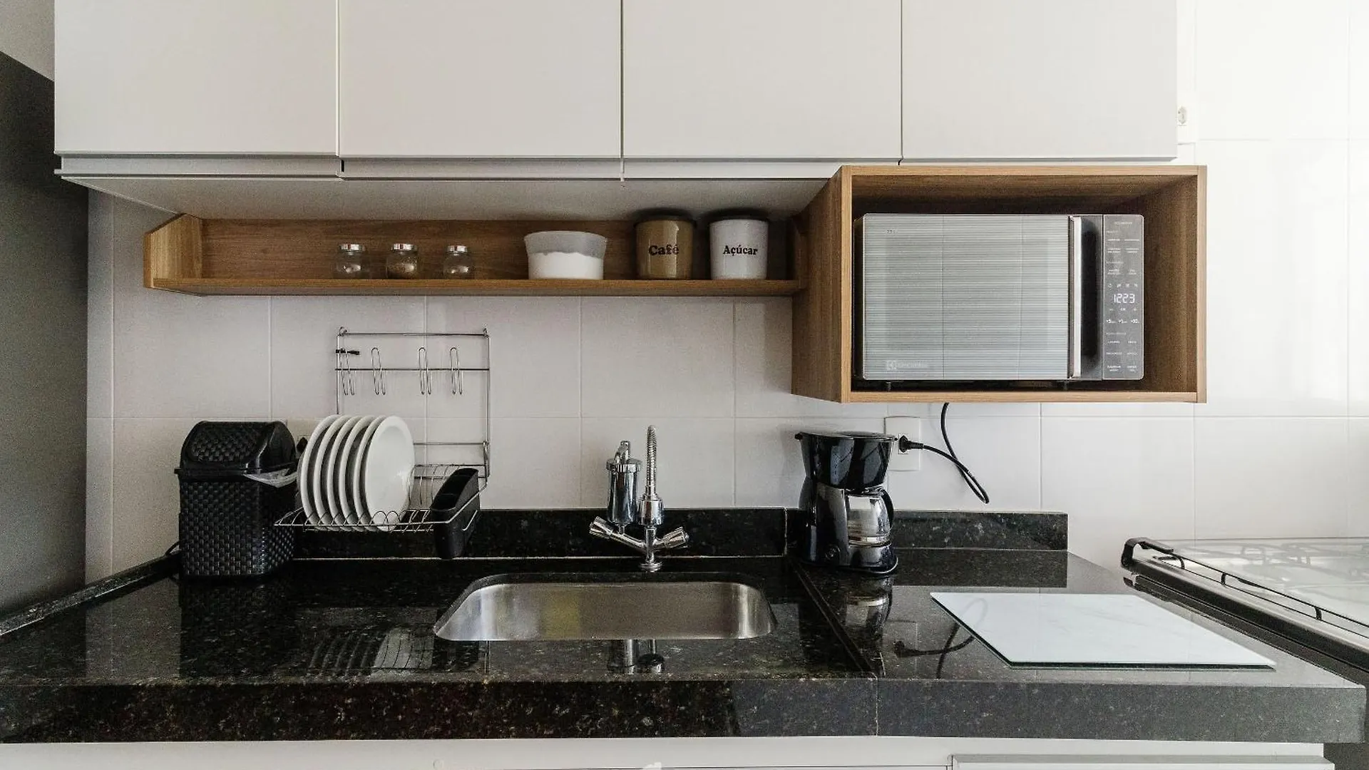 Apartamento A 500M Da Praia Cabo Frio-Rj Efr0104 Brazil
